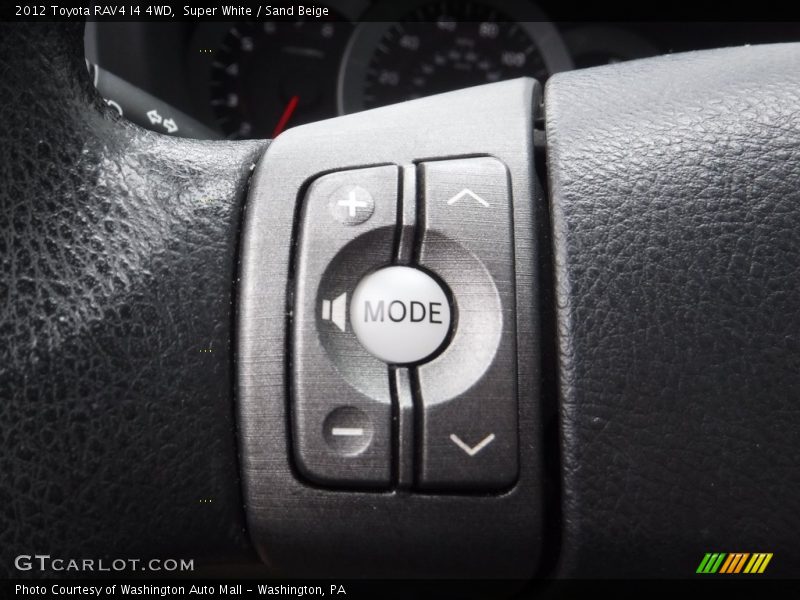 Super White / Sand Beige 2012 Toyota RAV4 I4 4WD