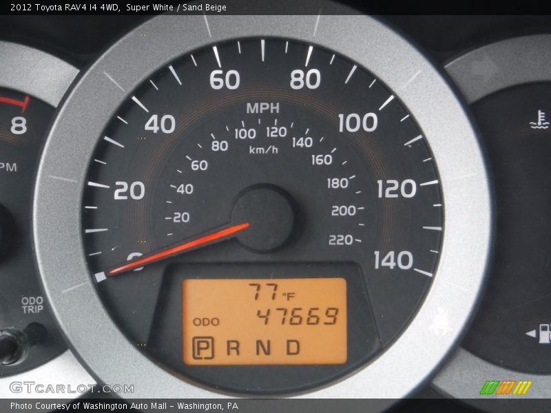 Super White / Sand Beige 2012 Toyota RAV4 I4 4WD