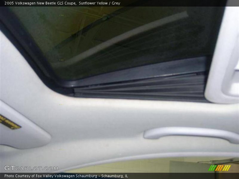 Sunflower Yellow / Grey 2005 Volkswagen New Beetle GLS Coupe