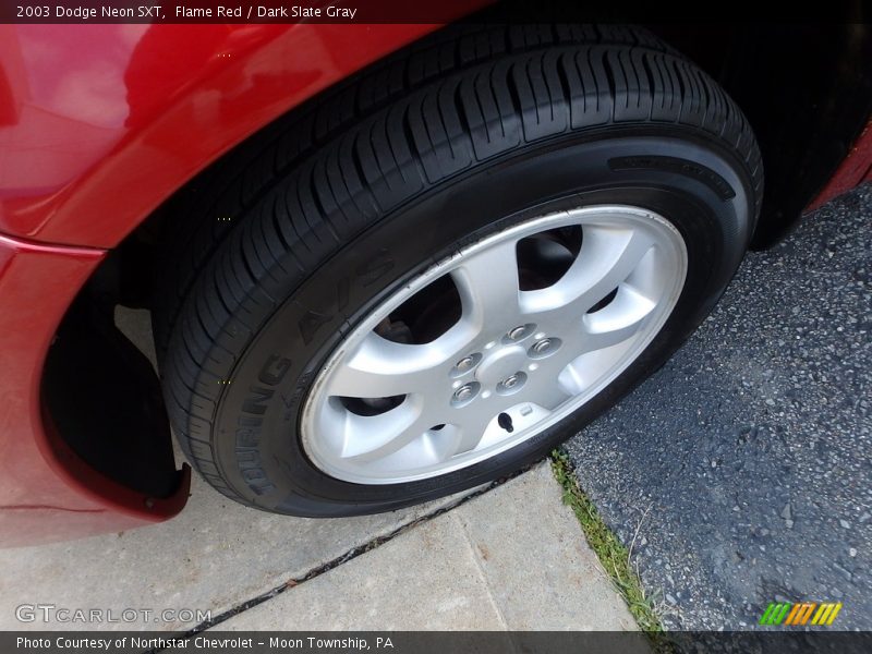 Flame Red / Dark Slate Gray 2003 Dodge Neon SXT