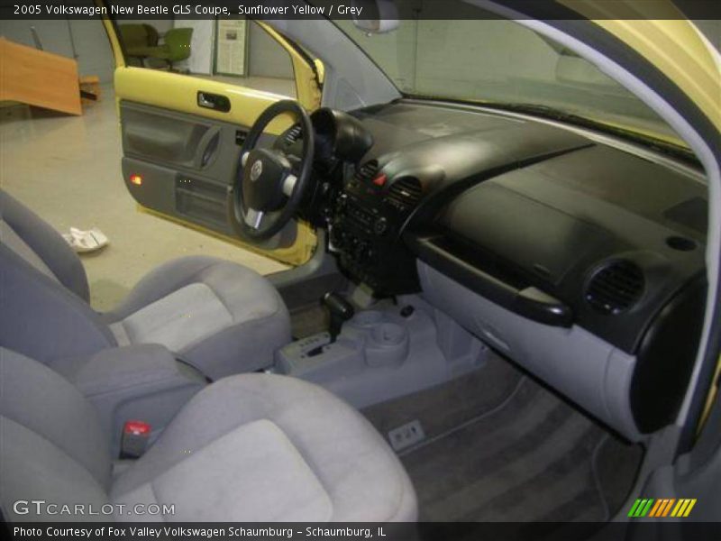 Sunflower Yellow / Grey 2005 Volkswagen New Beetle GLS Coupe