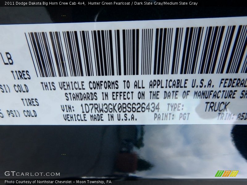 Hunter Green Pearlcoat / Dark Slate Gray/Medium Slate Gray 2011 Dodge Dakota Big Horn Crew Cab 4x4