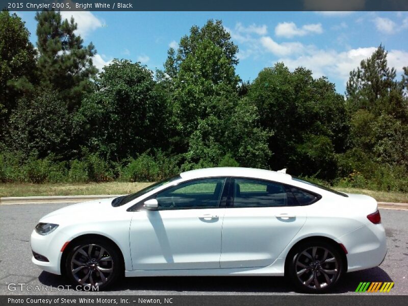 Bright White / Black 2015 Chrysler 200 S