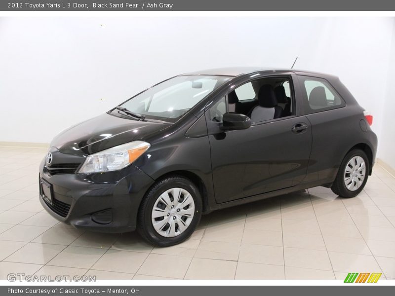 Black Sand Pearl / Ash Gray 2012 Toyota Yaris L 3 Door