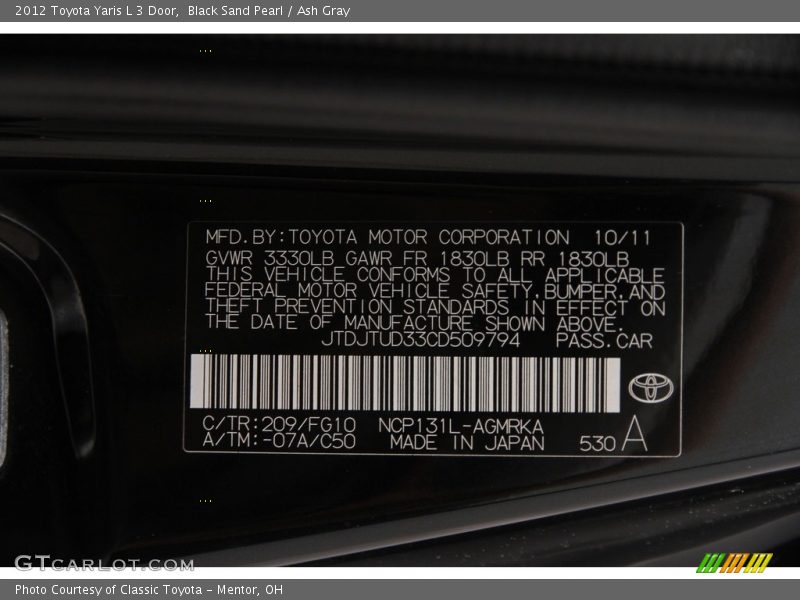 Black Sand Pearl / Ash Gray 2012 Toyota Yaris L 3 Door