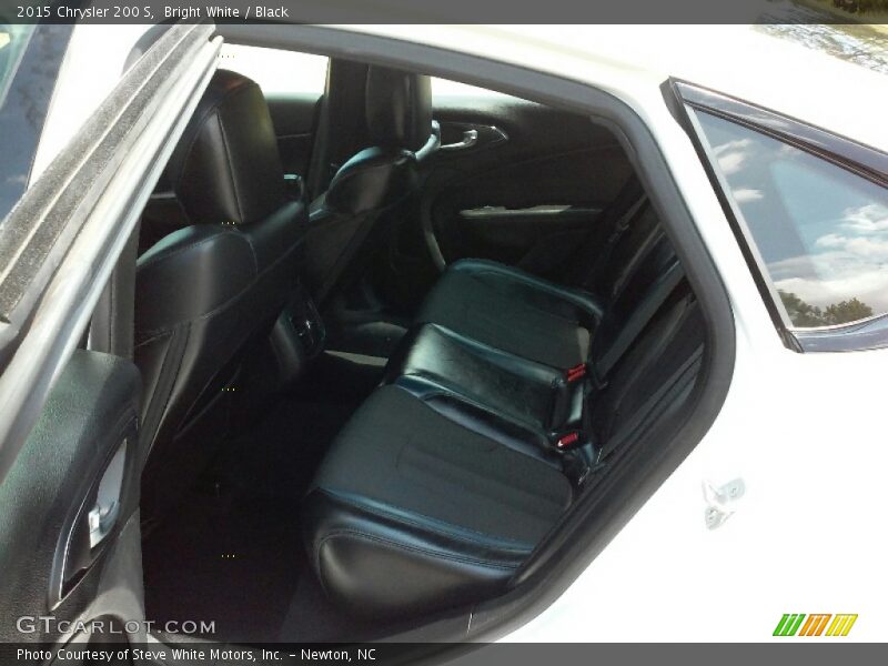 Bright White / Black 2015 Chrysler 200 S