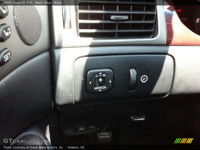 Black Onyx / Black 2005 Lexus ES 330