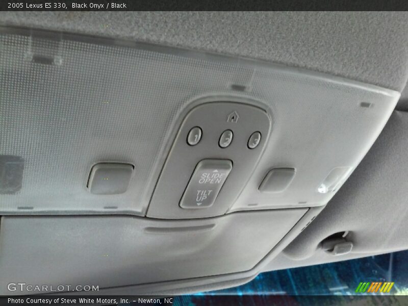 Black Onyx / Black 2005 Lexus ES 330