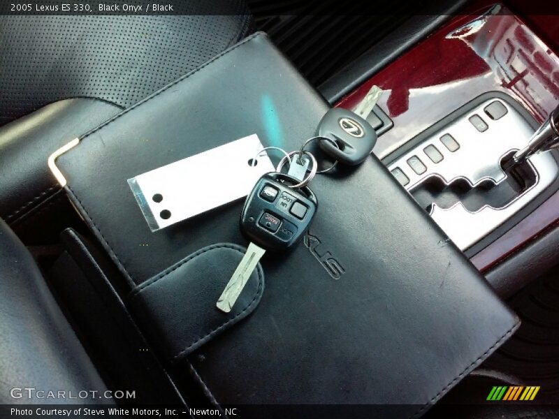 Black Onyx / Black 2005 Lexus ES 330
