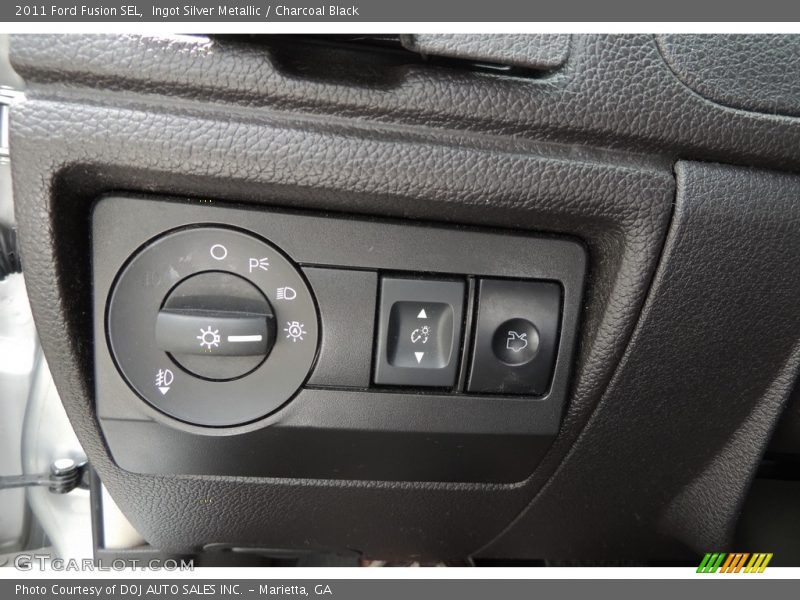 Ingot Silver Metallic / Charcoal Black 2011 Ford Fusion SEL