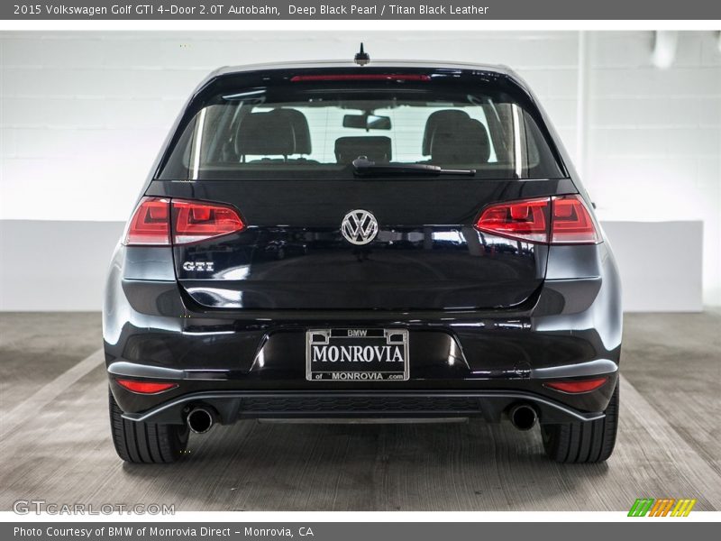 Deep Black Pearl / Titan Black Leather 2015 Volkswagen Golf GTI 4-Door 2.0T Autobahn