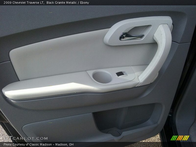 Black Granite Metallic / Ebony 2009 Chevrolet Traverse LT