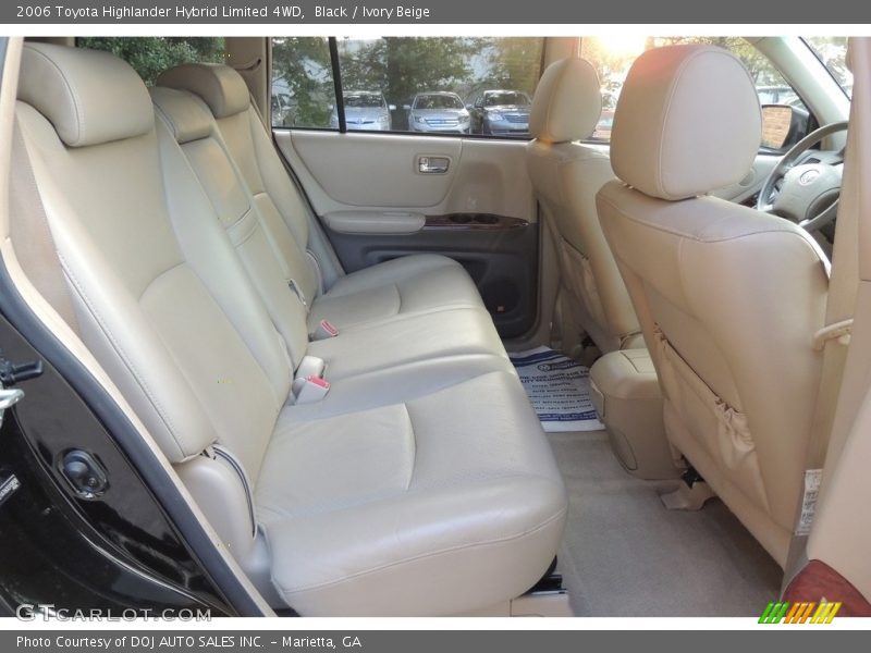 Black / Ivory Beige 2006 Toyota Highlander Hybrid Limited 4WD