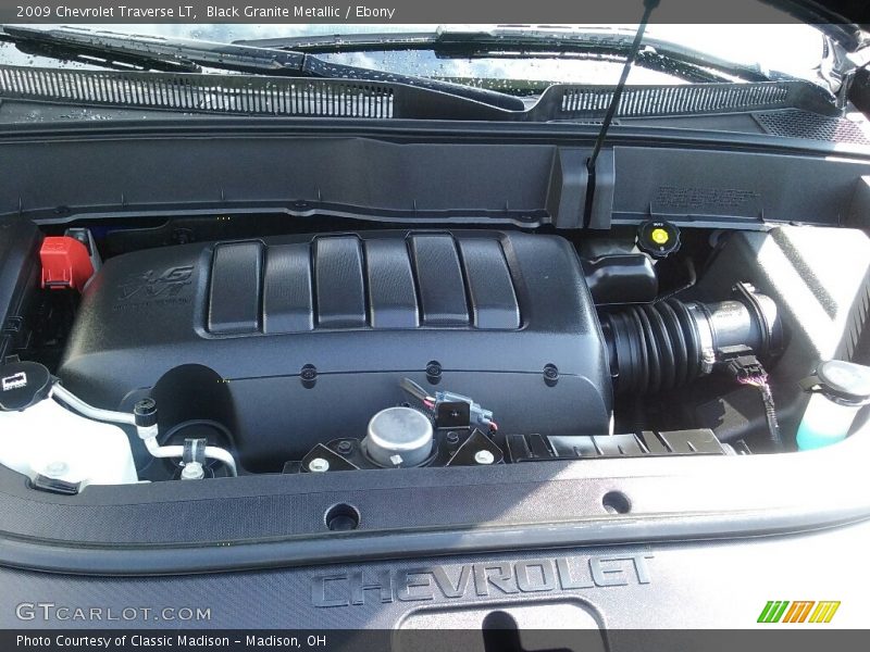 Black Granite Metallic / Ebony 2009 Chevrolet Traverse LT