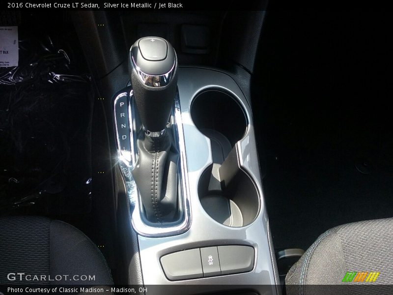 Silver Ice Metallic / Jet Black 2016 Chevrolet Cruze LT Sedan
