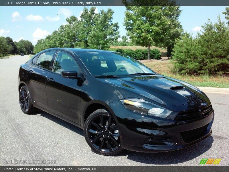 Front 3/4 View of 2016 Dart GT Sport