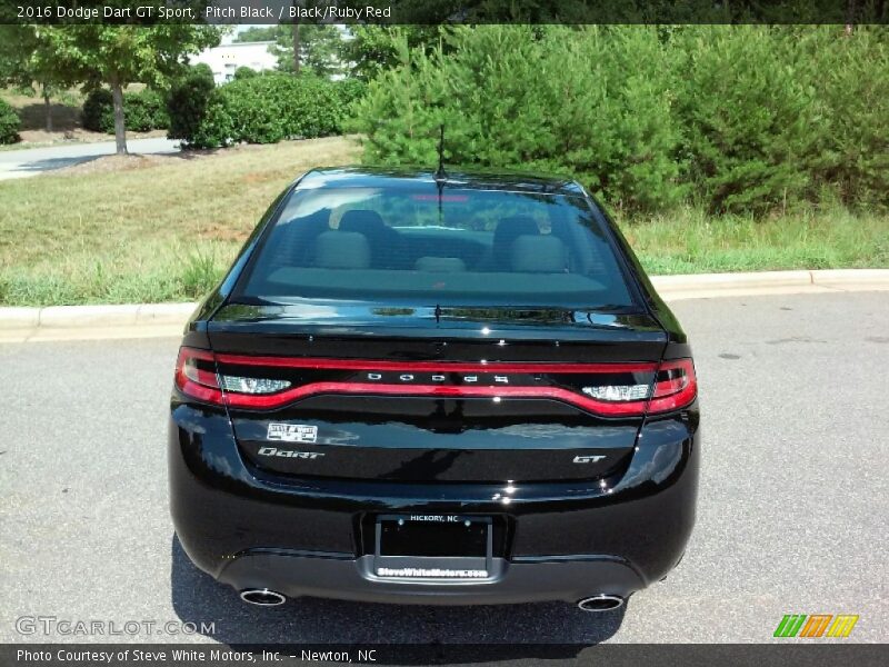 Pitch Black / Black/Ruby Red 2016 Dodge Dart GT Sport