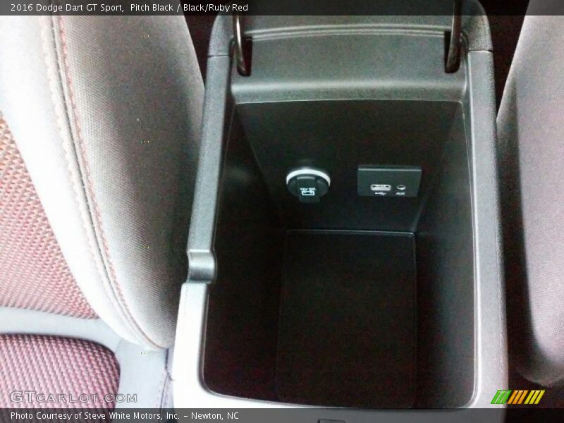 Pitch Black / Black/Ruby Red 2016 Dodge Dart GT Sport