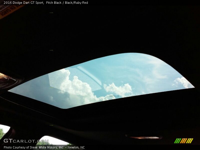 Pitch Black / Black/Ruby Red 2016 Dodge Dart GT Sport