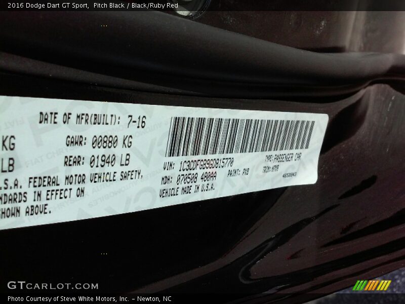 Pitch Black / Black/Ruby Red 2016 Dodge Dart GT Sport