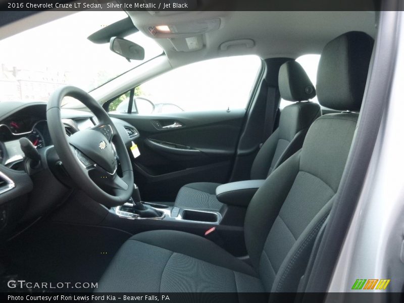 Silver Ice Metallic / Jet Black 2016 Chevrolet Cruze LT Sedan