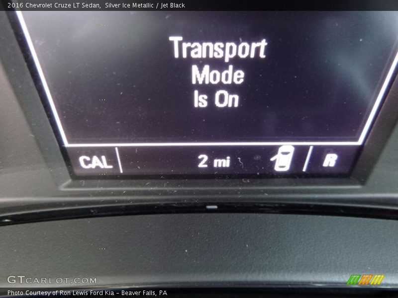 Silver Ice Metallic / Jet Black 2016 Chevrolet Cruze LT Sedan