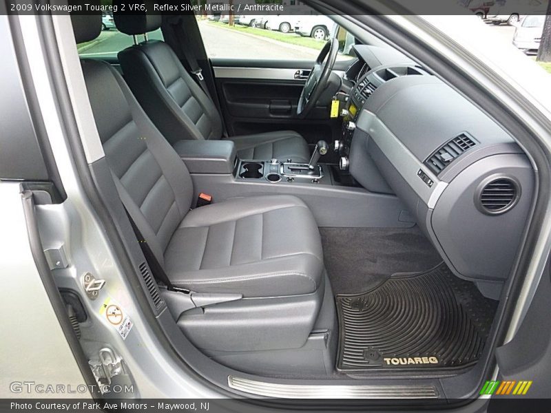 Reflex Silver Metallic / Anthracite 2009 Volkswagen Touareg 2 VR6