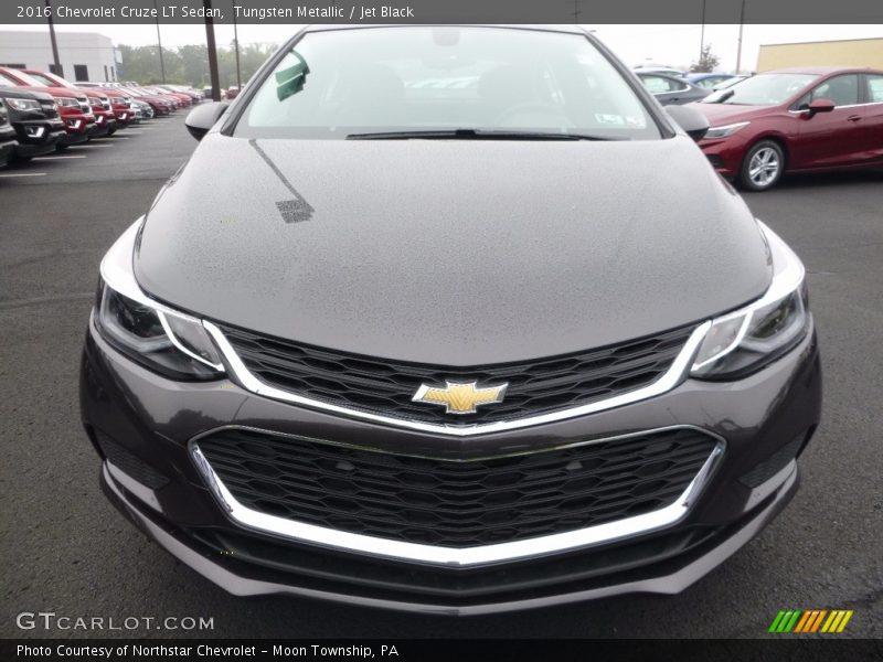 Tungsten Metallic / Jet Black 2016 Chevrolet Cruze LT Sedan