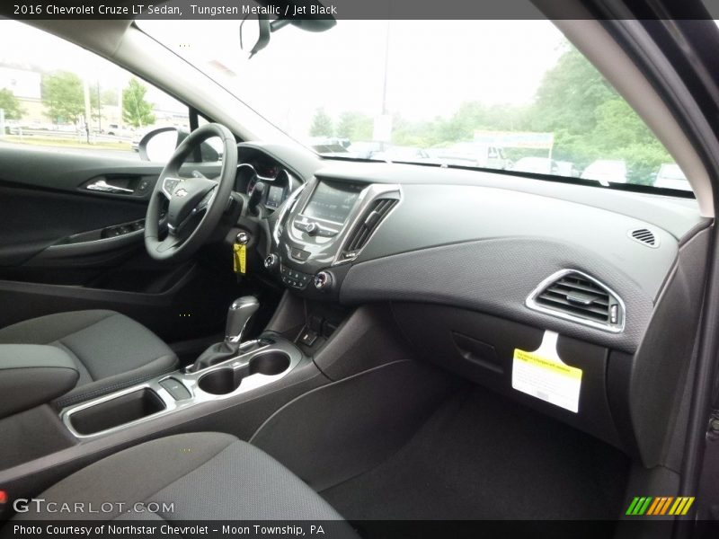 Tungsten Metallic / Jet Black 2016 Chevrolet Cruze LT Sedan