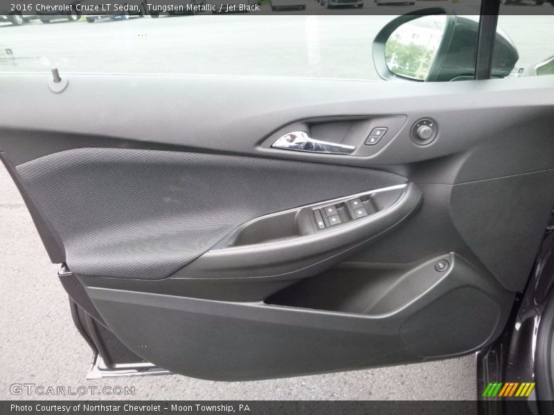 Tungsten Metallic / Jet Black 2016 Chevrolet Cruze LT Sedan