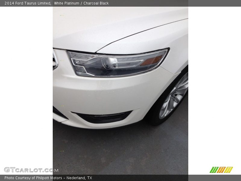 White Platinum / Charcoal Black 2014 Ford Taurus Limited