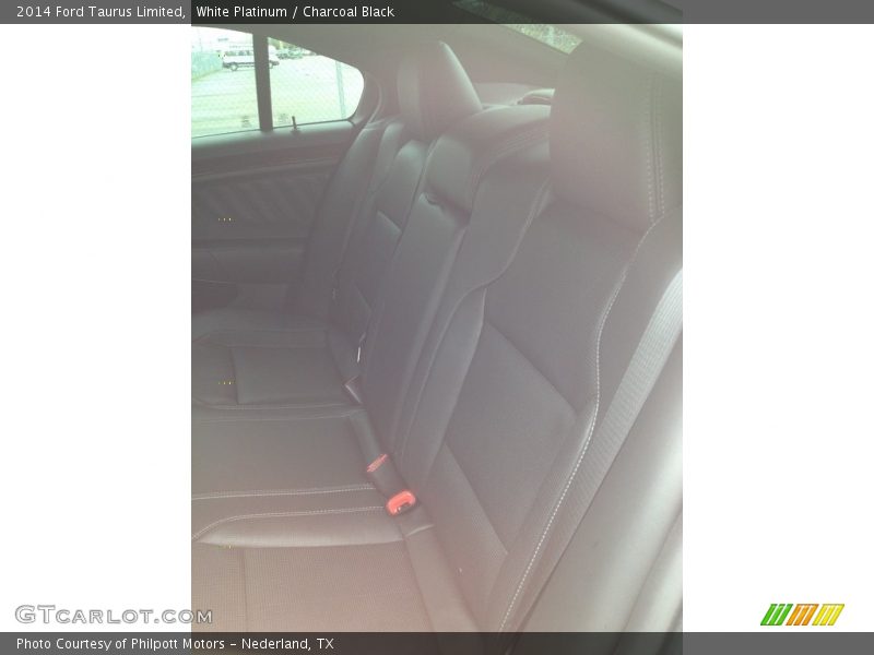 White Platinum / Charcoal Black 2014 Ford Taurus Limited