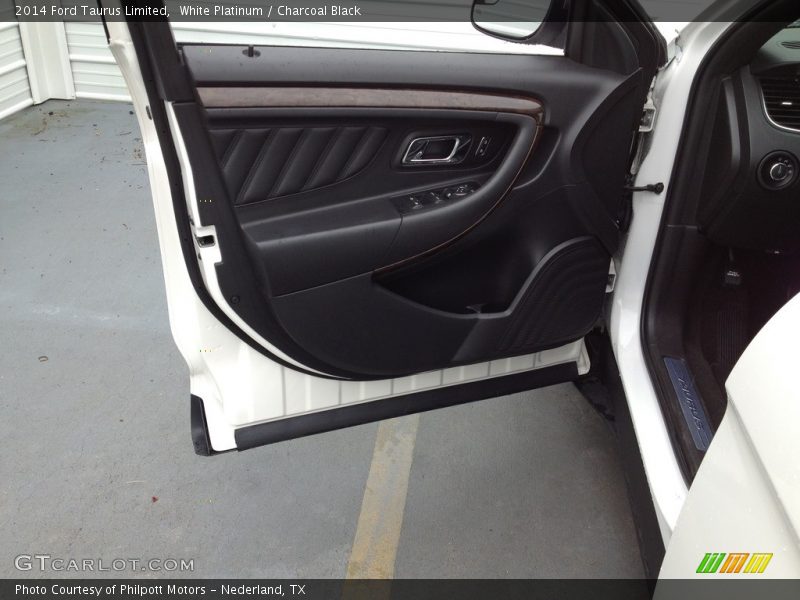 White Platinum / Charcoal Black 2014 Ford Taurus Limited
