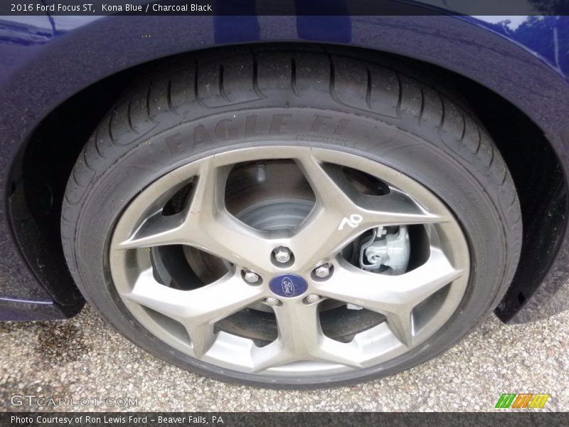 Kona Blue / Charcoal Black 2016 Ford Focus ST
