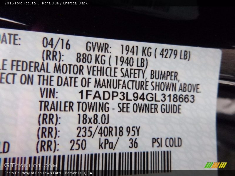 Kona Blue / Charcoal Black 2016 Ford Focus ST