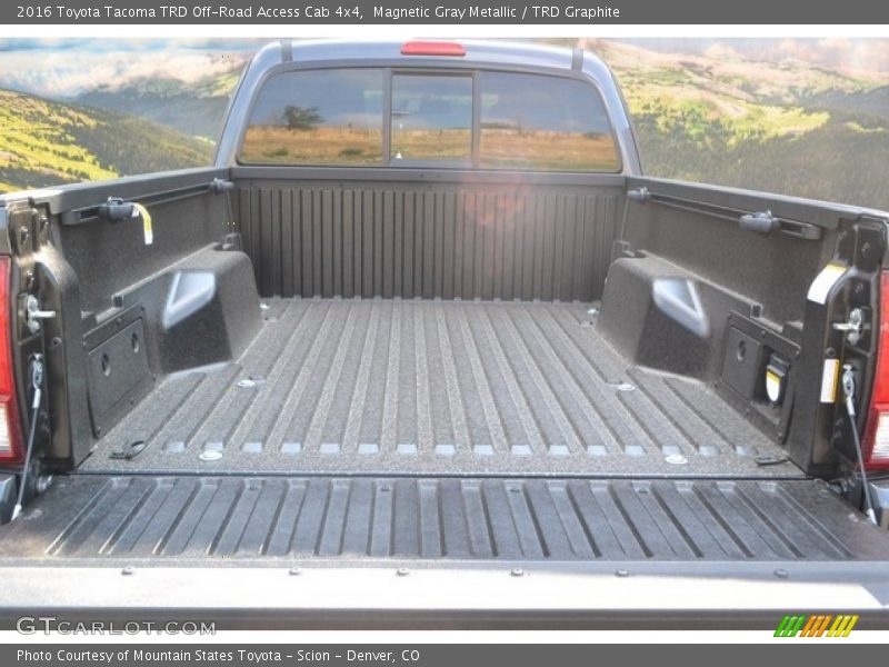 Magnetic Gray Metallic / TRD Graphite 2016 Toyota Tacoma TRD Off-Road Access Cab 4x4