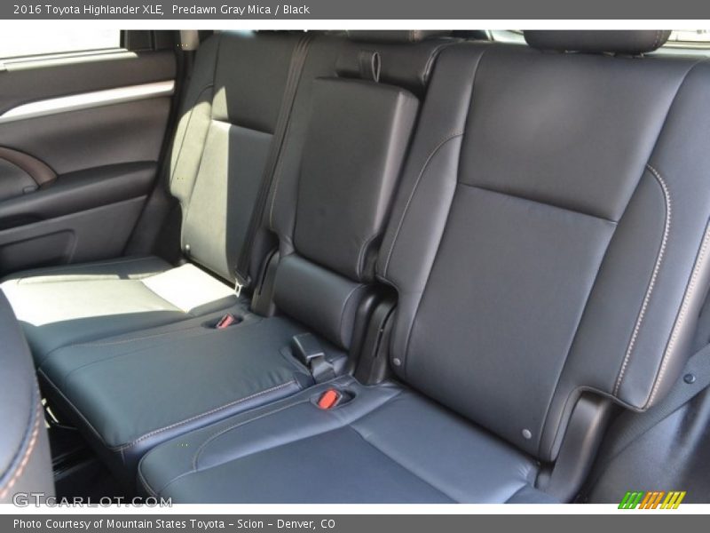 Predawn Gray Mica / Black 2016 Toyota Highlander XLE