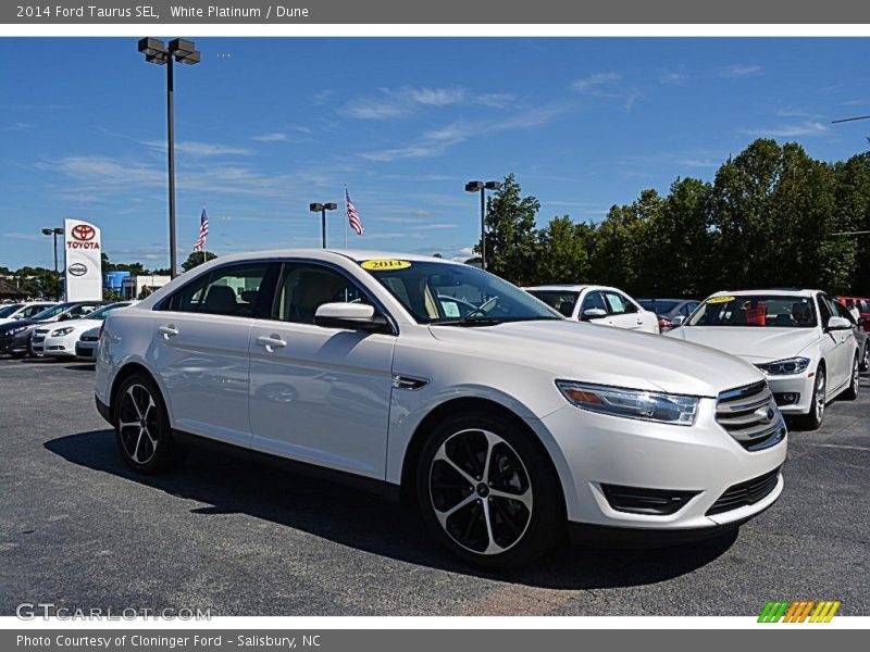 White Platinum / Dune 2014 Ford Taurus SEL