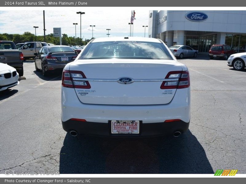 White Platinum / Dune 2014 Ford Taurus SEL