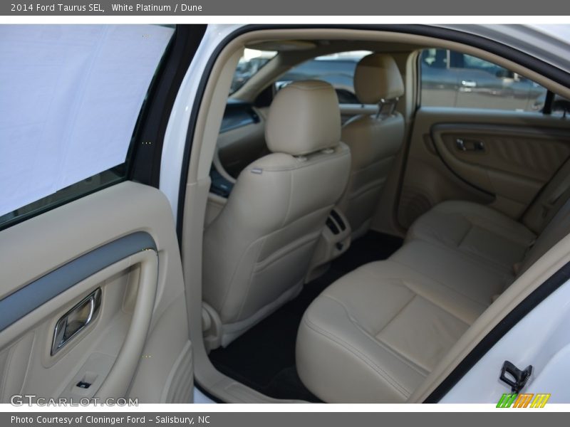 White Platinum / Dune 2014 Ford Taurus SEL