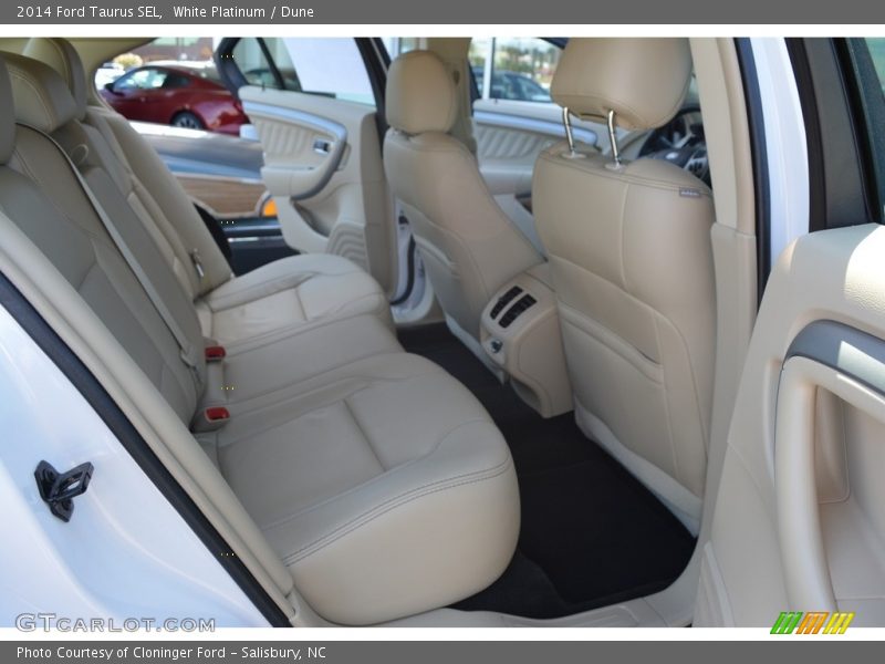 White Platinum / Dune 2014 Ford Taurus SEL