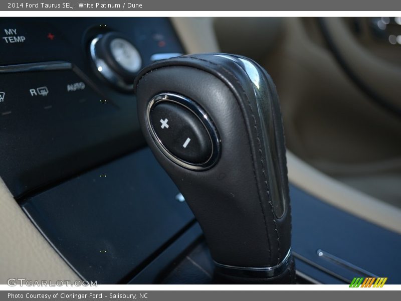 White Platinum / Dune 2014 Ford Taurus SEL