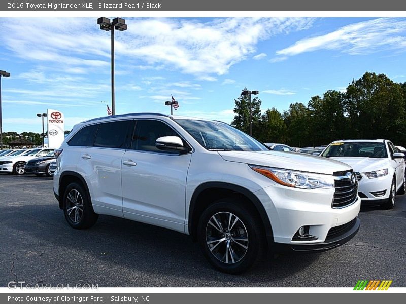 Blizzard Pearl / Black 2016 Toyota Highlander XLE