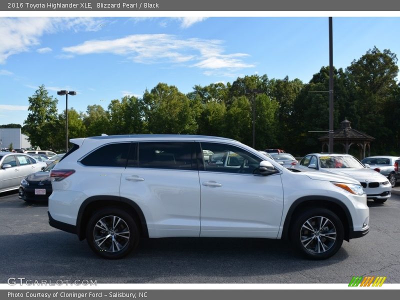 Blizzard Pearl / Black 2016 Toyota Highlander XLE