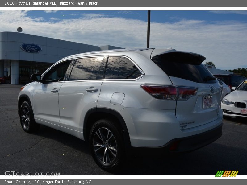 Blizzard Pearl / Black 2016 Toyota Highlander XLE