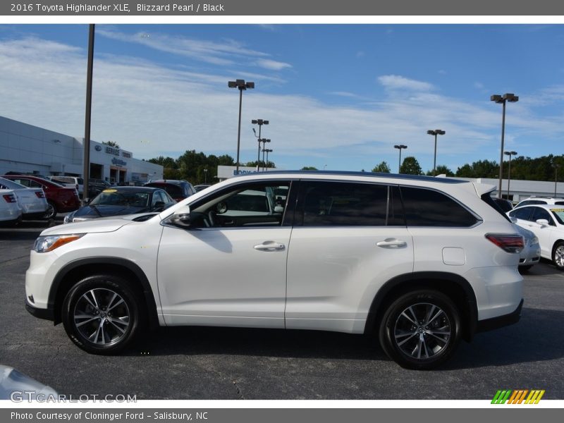 Blizzard Pearl / Black 2016 Toyota Highlander XLE