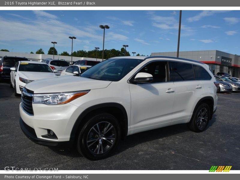 Blizzard Pearl / Black 2016 Toyota Highlander XLE