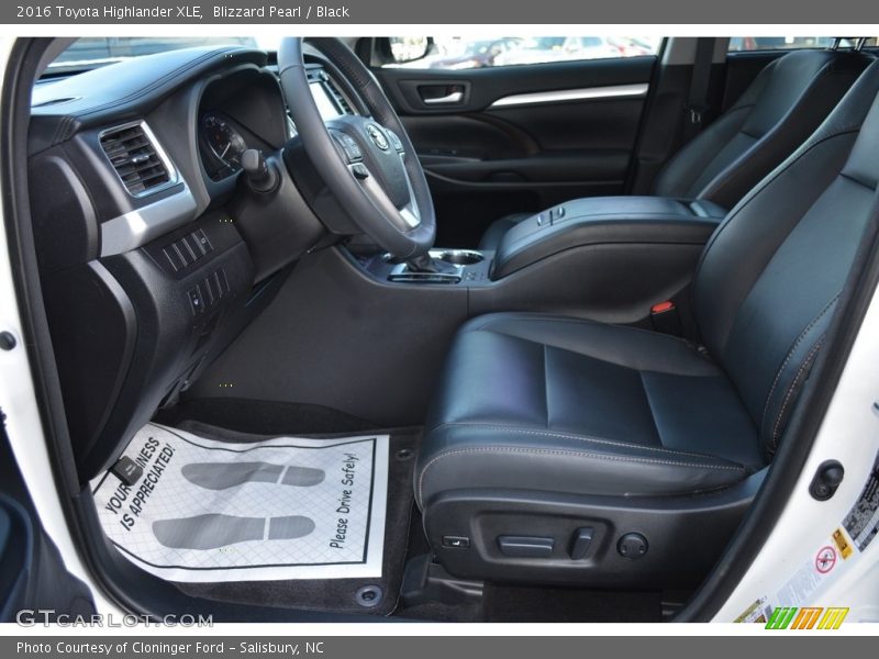 Blizzard Pearl / Black 2016 Toyota Highlander XLE