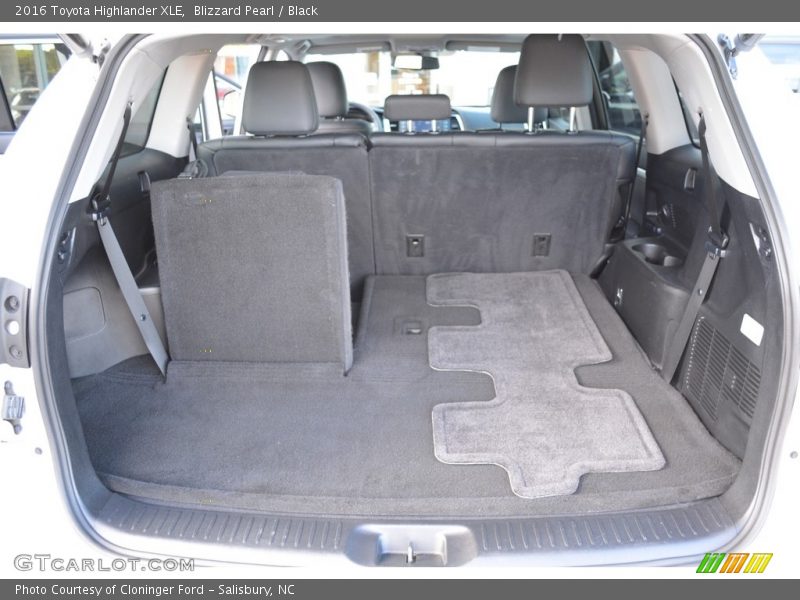 Blizzard Pearl / Black 2016 Toyota Highlander XLE