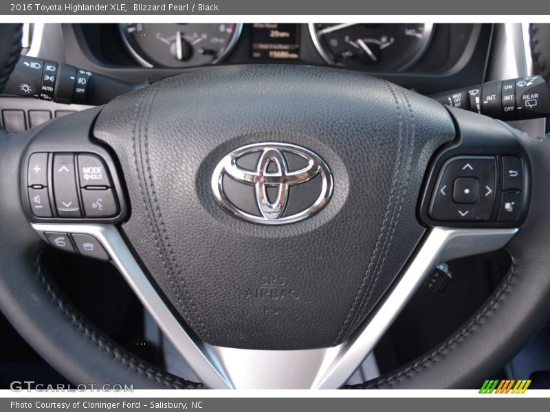 Blizzard Pearl / Black 2016 Toyota Highlander XLE
